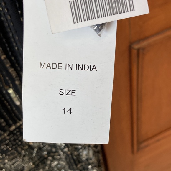 Be the life of your next formal affair! - Picture 4 of 6